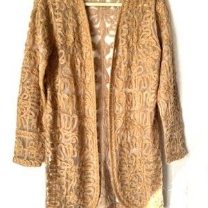 WOMEN'S CHICO'S EMBROIDERED LONG SWETER CARDIGAN JACKET. SIZE 0
